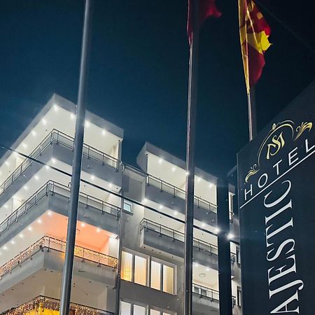 Hotel Majestic ストルガ エクステリア 写真