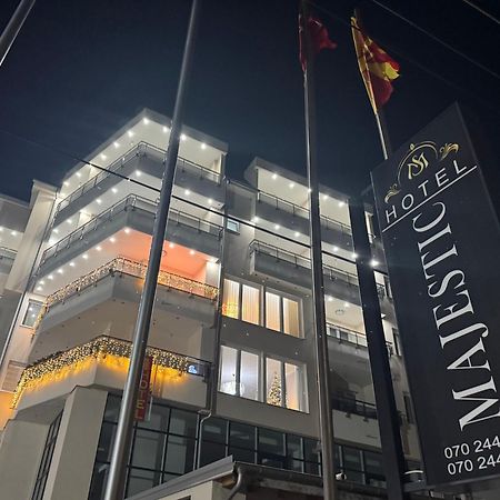 Hotel Majestic ストルガ エクステリア 写真